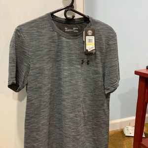 Under Armour new Grey athletic loose shirt size M